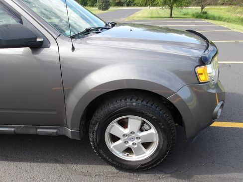 Used 2012 Ford Escape XLT AWD/4WD image 24
