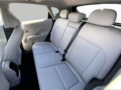 Used 2024 Hyundai Kona Limited FWD image 20