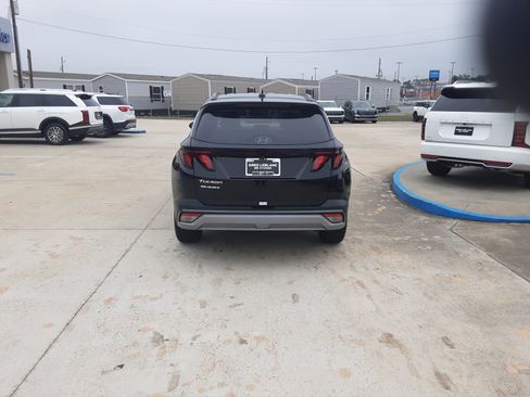 Used 2025 Hyundai Tucson SEL FWD image 6
