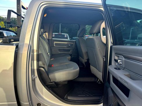 Used 2017 RAM 2500 SLT image 29