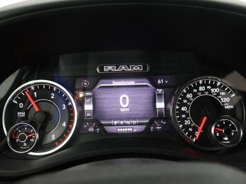 Used 2021 RAM 2500 Big Horn w/ Level 2 Equipment Group image 10