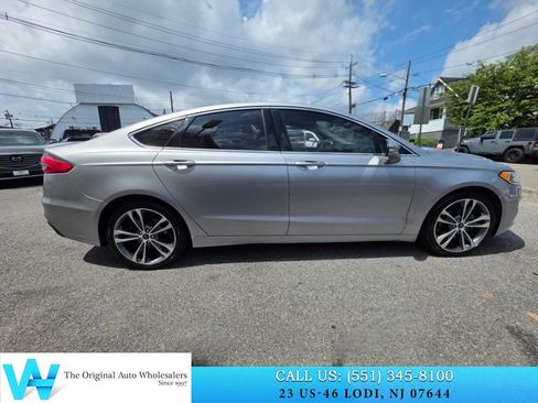 Used 2020 Ford Fusion Titanium AWD/4WD image 10