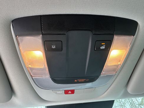 Used 2024 Kia Sportage EX FWD image 25