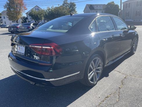 Used 2018 Volkswagen Passat 2.0T R-Line image 8