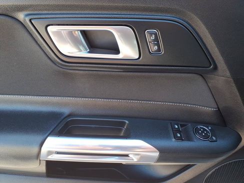 Used 2020 Ford Mustang Coupe RWD image 16