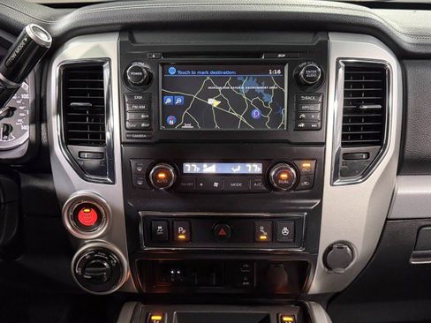 Used 2018 Nissan Titan PRO-4X w/ Pro-4x Convenience Package image 29