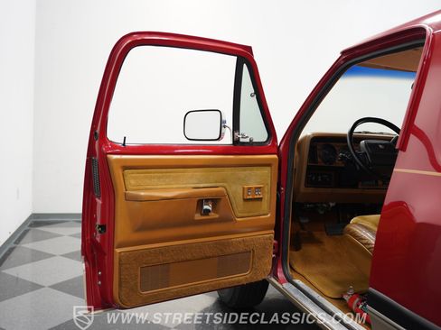 Used 1992 Dodge Ramcharger LE image 35