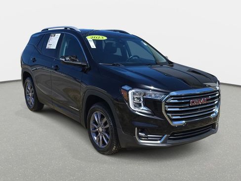 Used 2023 GMC Terrain SLT w/ Infotainment Package II AWD/4WD image 3