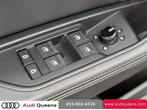Used 2021 Audi e-tron Premium image 16
