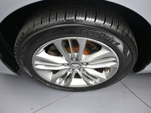 Certified 2017 Toyota Camry SE FWD image 14