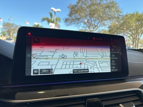 Used 2022 BMW 540i xDrive w/ M Sport Package image 10