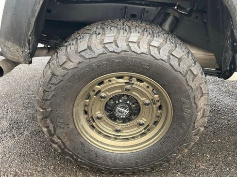 Used 2023 Toyota Tacoma TRD Off-Road image 10