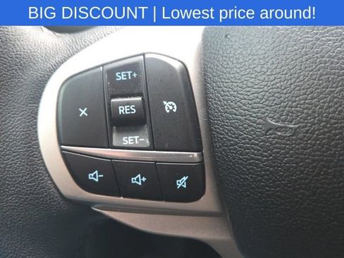 Used 2023 Ford Explorer XLT AWD/4WD image 38