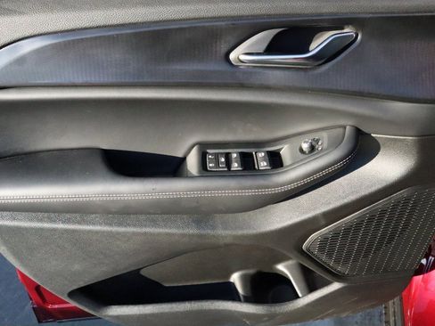 New 2025 Jeep Grand Cherokee Laredo image 14