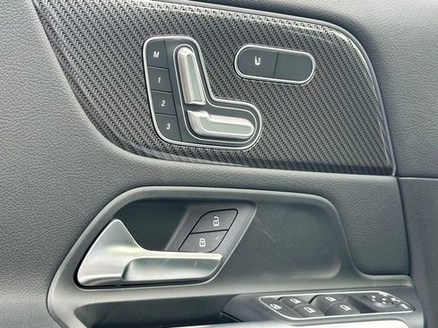 New 2025 Mercedes-Benz GLA 35 AMG 4MATIC image 19