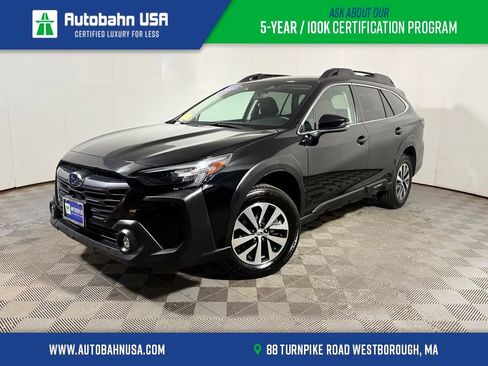 Used 2023 Subaru Outback Premium AWD/4WD image 1