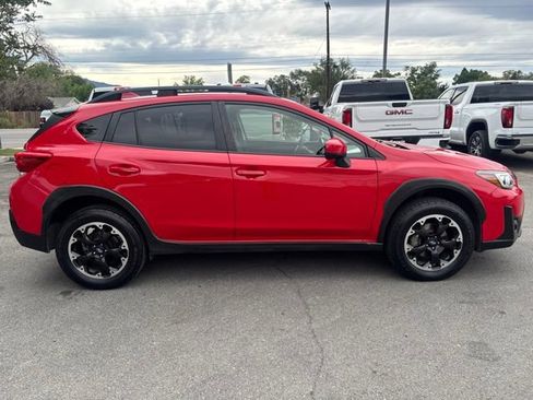 Used 2021 Subaru Crosstrek 2.0i Premium AWD/4WD image 8