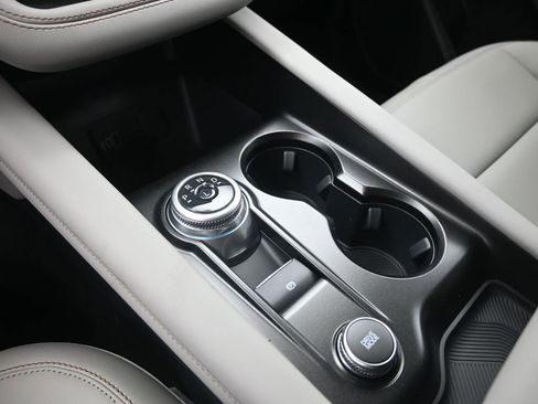 New 2026 Ford Explorer Active w/ Active Comfort Package image 32