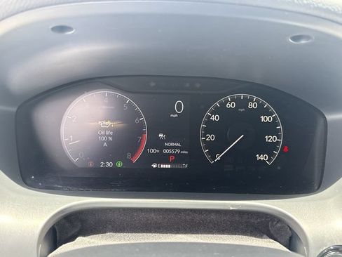 Used 2025 Honda HR-V LX image 36