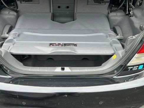 Used 2012 Volvo C70 T5 image 32