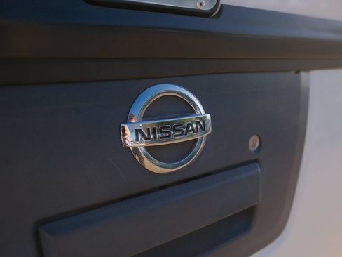 Used 2017 Nissan Frontier SV RWD image 36