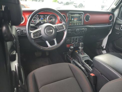 Used 2019 Jeep Wrangler Unlimited Rubicon AWD/4WD image 8