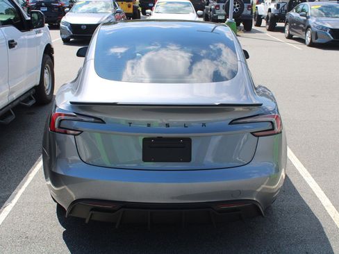 Used 2024 Tesla Model 3 Long Range RWD image 7