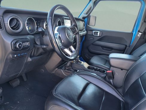 Used 2021 Jeep Wrangler Unlimited Sahara w/ Cold Weather Group AWD/4WD image 14