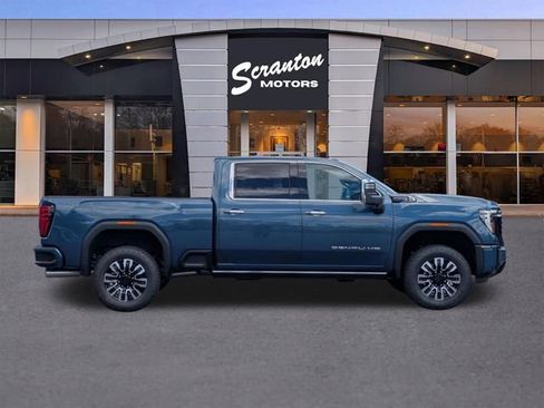 New 2026 GMC Sierra 2500 Denali Ultimate AWD/4WD image 6