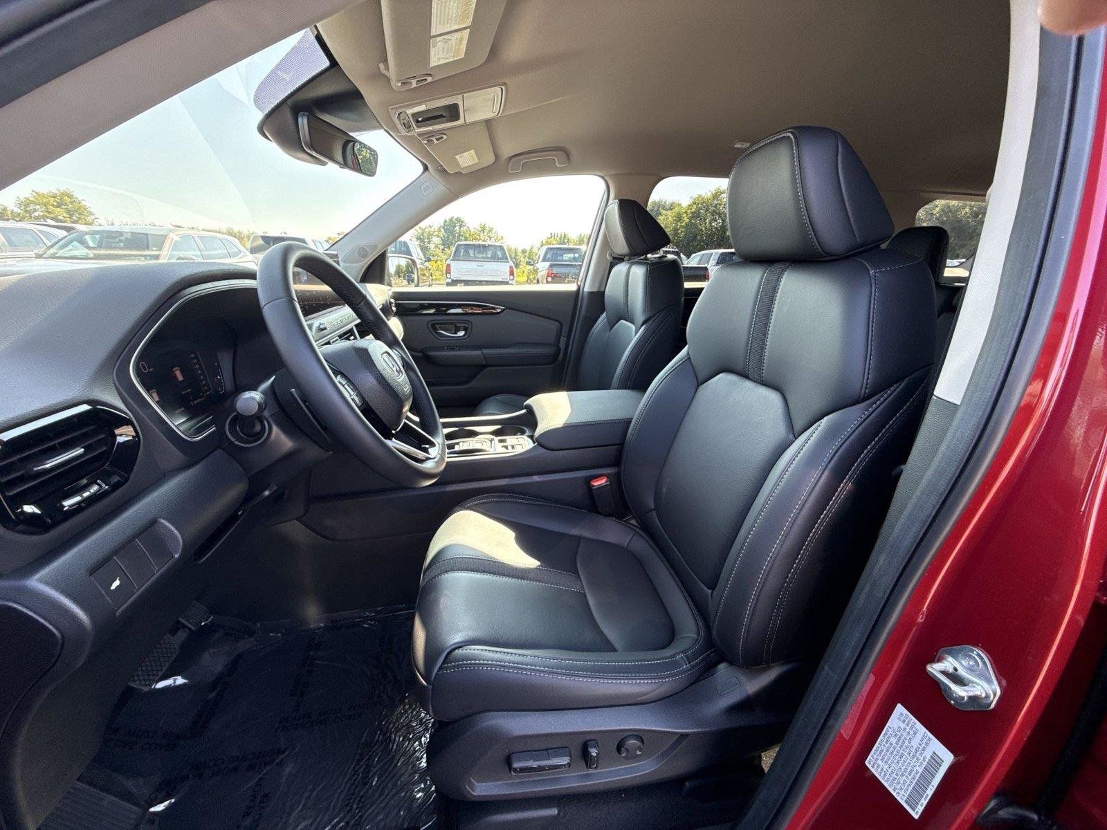 Certified 2026 Honda Passport RTL image 14