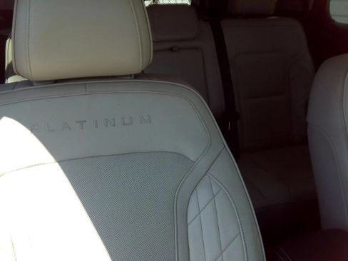 Used 2016 Ford Explorer Platinum AWD/4WD image 37