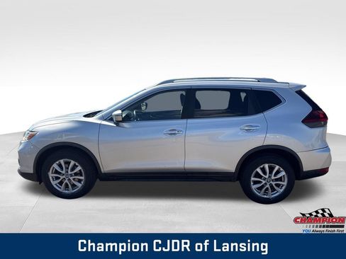 Used 2019 Nissan Rogue SV FWD image 4