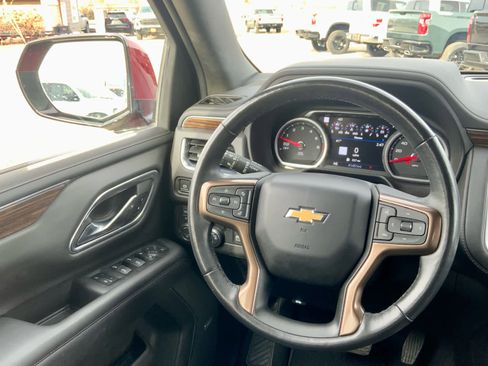Used 2021 Chevrolet Suburban High Country image 40