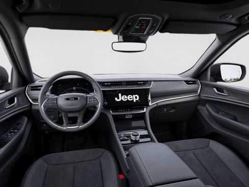 New 2026 Jeep Grand Cherokee Altitude AWD/4WD image 14