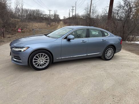 Used 2017 Volvo S90 T6 Inscription w/ Vision Package image 2