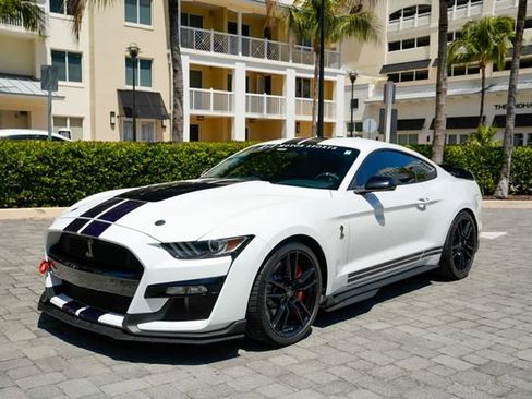 Used 2020 Ford Mustang Shelby GT500 w/ Technology Package RWD image 2