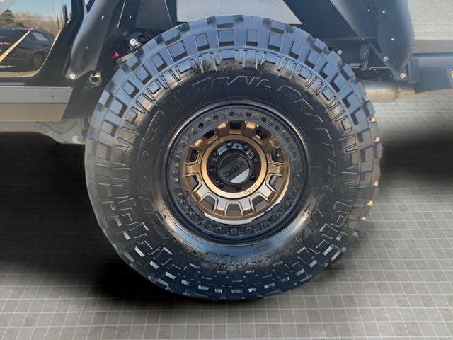 Used 2023 Jeep Gladiator Sport AWD/4WD image 11