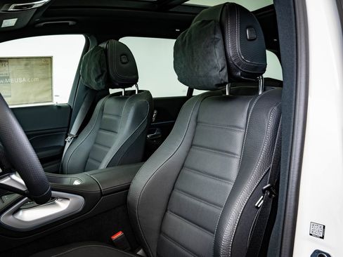 New 2026 Mercedes-Benz GLS 450 4MATIC image 22