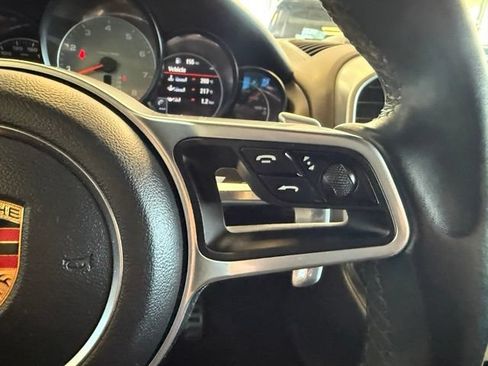 Used 2017 Porsche Cayenne S AWD/4WD image 19