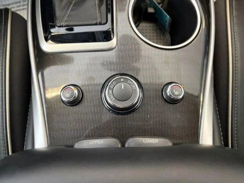 Used 2019 INFINITI QX60 Luxe w/ Essential Package image 21