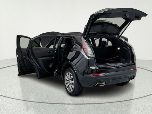 Used 2023 Cadillac XT4 Sport w/ Cold Weather Package FWD image 11