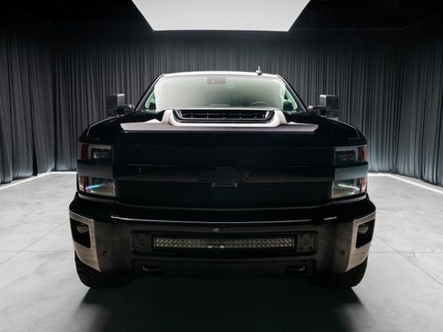 Used 2019 Chevrolet Silverado 2500 LTZ w/ Duramax Plus Package image 9