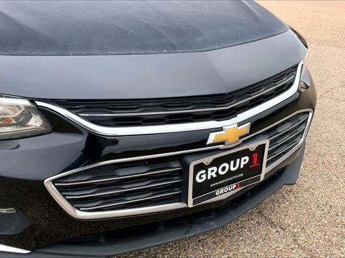 Used 2017 Chevrolet Malibu LT FWD image 29