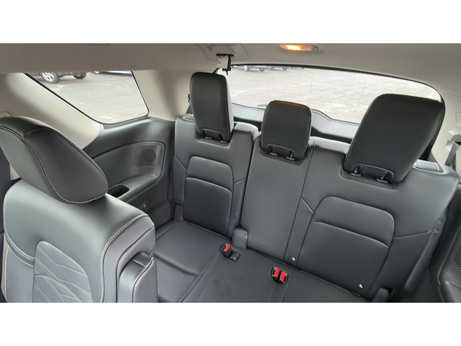 Used 2025 Nissan Pathfinder Platinum AWD/4WD image 37