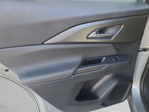 New 2026 Chevrolet Equinox EV LT image 16