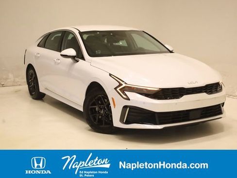 Used 2025 Kia K5 LXS image 1