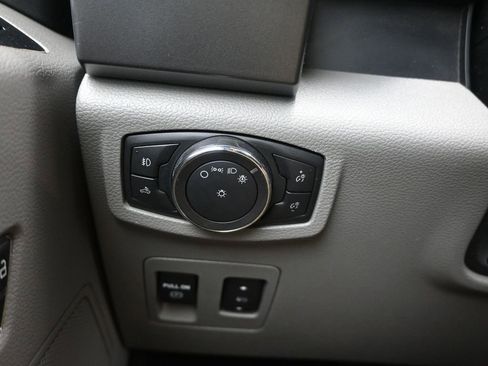 Used 2019 Ford F150 XLT w/ Equipment Group 302A Luxury image 17