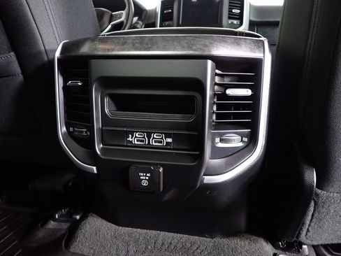 Used 2020 RAM 1500 Big Horn AWD/4WD image 36