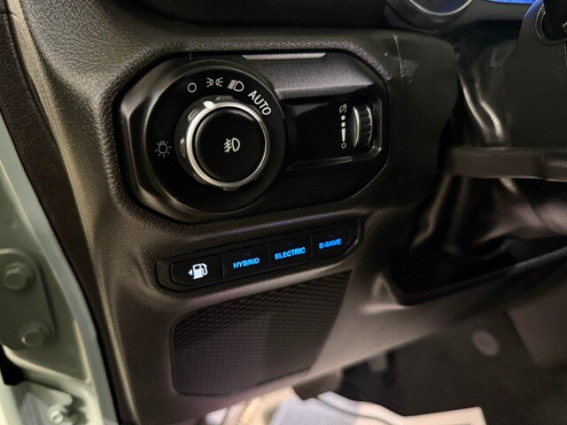 Used 2023 Jeep Wrangler Unlimited Sahara w/ Dual Top Group AWD/4WD image 49