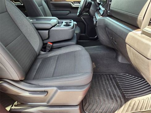 Used 2025 Chevrolet Silverado 1500 LT image 16